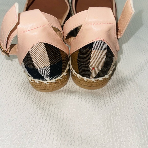 BB CHECK LOGO ๐ธ
ANKLE BUCKLE UP ESPADRILLES ๐บ - Picture 6 of 11